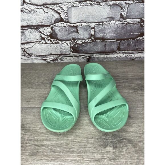 CROCS Iconic Comfort Green Rubber Slides Light Flats Sandals Women Sz 6M US/36EU - Picture 1 of 15